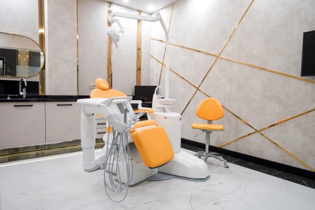 SaphireDent Clinic Treatment Room